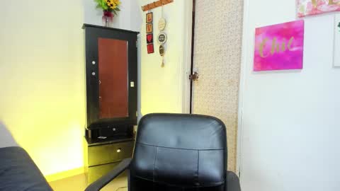 Snapshot of dakotasexshow2 chatting on September 9, 12:16 pm Dakota Sex Show  online show from September 9, 12:16 pm