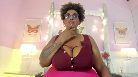 Snapshot of dakotasexshow2 chatting on February 6, 7:40 pm Dakota Sex Show  online show from February 6, 7:40 pm