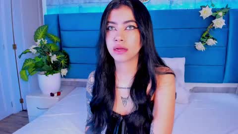 Snapshot of dakottahill chatting on February 18, 2:16 pm   online show from February 18, 2:16 pm