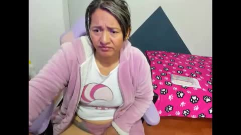 daleska_delicious1 online show from November 1, 4:00 pm