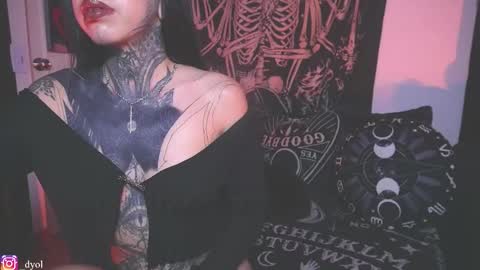 dalia_vorhees online show from January 8, 2:04 am