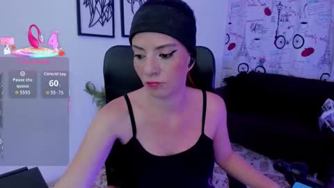 Danaa Rey online show from November 13, 4:06 pm