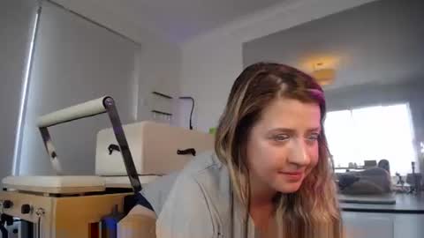 Dani Sunshine online show from December 22, 1:20 am