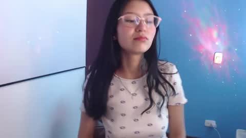 dani_tf online show from April 16, 2:17 pm