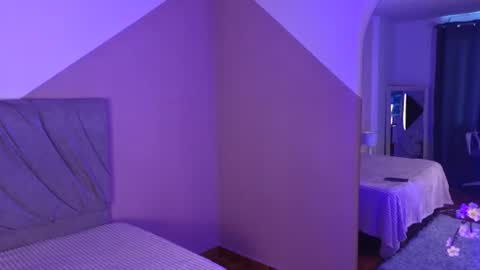 dania22_ online show from June 19, 2:20 pm