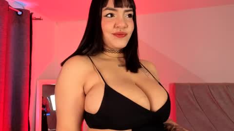 dania22_ online show from May 9, 1:35 pm