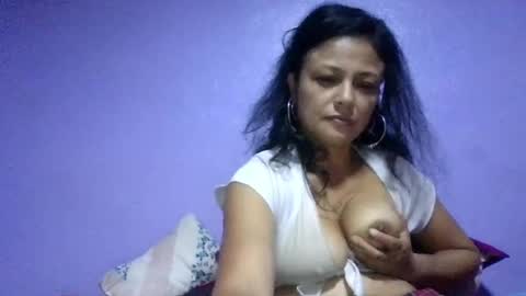 daniela_love1 online show from May 29, 2:09 am