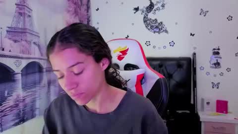 danielarivasth online show from September 15, 1:08 pm