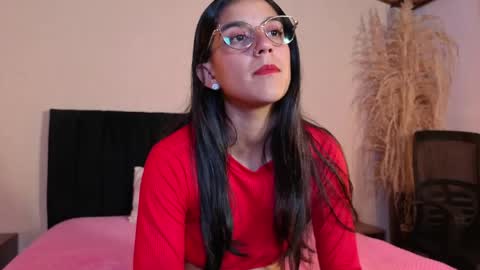 danielamonroe online show from April 10, 11:22 pm