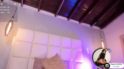 Snapshot of danii_hill chatting on October 11, 5:12 am Danii online show from October 11, 5:12 am