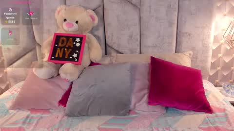 Snapshot of daniibelluci chatting on October 8, 4:39 am DaniiBelluci online show from October 8, 4:39 am