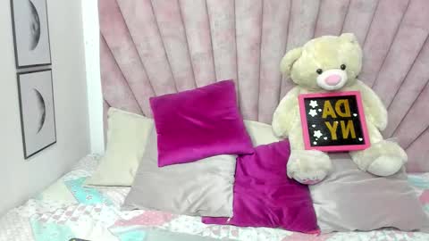 DaniiBelluci  online show from November 25, 5:09 am