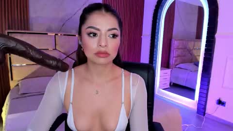 Dani Phonenix online show from December 1, 6:21 pm