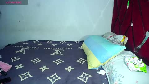 danisabrownn online show from October 5, 1:38 pm