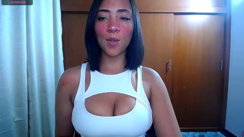 Snapshot of danna__ross chatting on February 25, 8:32 pm Danna  Ross online show from February 25, 8:32 pm