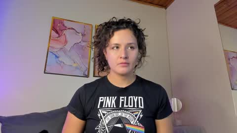 Danna Lovs online show from January 20, 1:11 pm