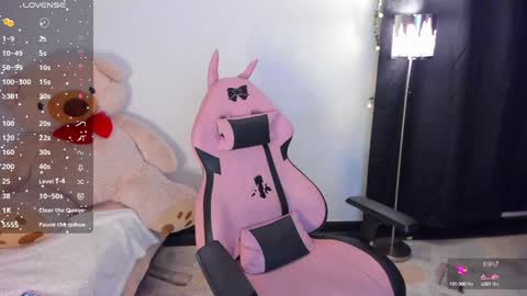 Danna Rhodes online show from January 20, 9:35 am