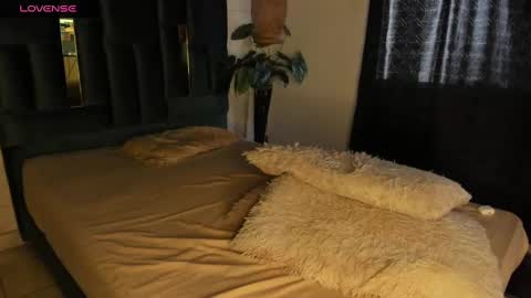 Danna  online show from October 4, 12:33 pm