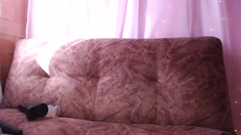 Snapshot of danni_z chatting on September 19, 8:08 pm Danni online show from September 19, 8:08 pm