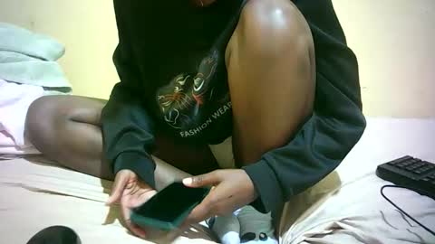 daphne online show from March 27, 11:55 am