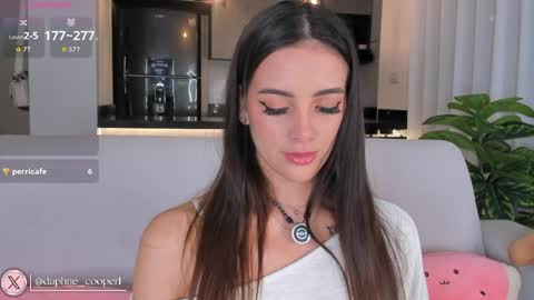 daphne_cooper1 online show from April 1, 1:28 am