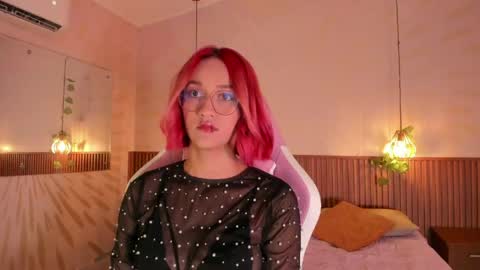 Daphne online show from April 13, 3:08 am