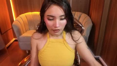 daphne_nicole_b online show from April 7, 12:51 pm