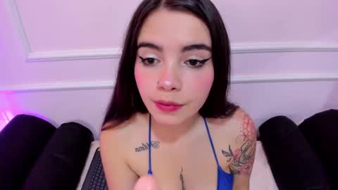 Daphne online show from February 18, 8:58 pm