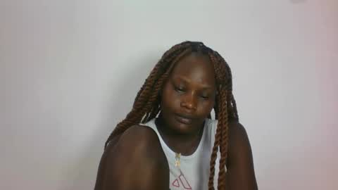 ESTHER online show from February 11, 7:43 am