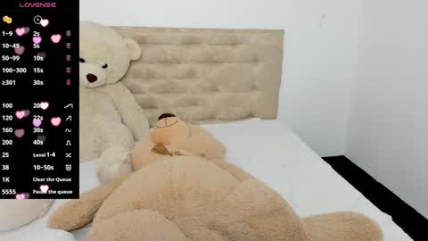 Darcie online show from December 16, 8:05 pm