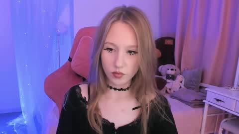 Daria Tate online show from May 12, 12:56 pm