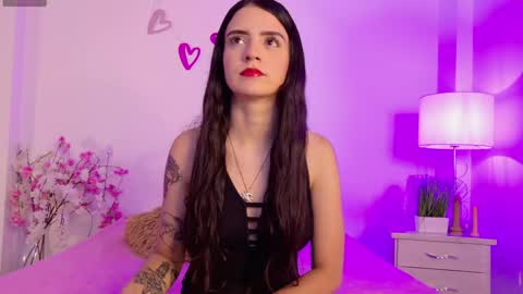 dark_angell77 online show from April 7, 11:12 am