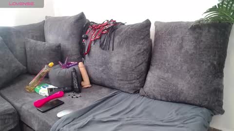 Coco online show from October 25, 6:54 am