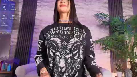 dark_skinny online show from July 1, 6:13 am