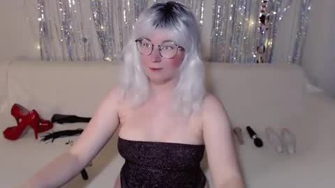 Kelly online show from November 4, 1:16 pm