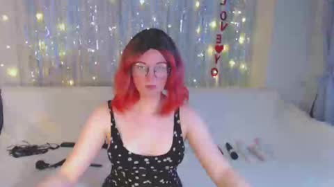 Snapshot of darkheto chatting on December 7, 6:10 am Kelly online show from December 7, 6:10 am