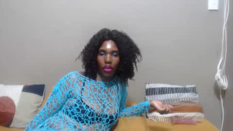 Darksultryxx30 online show from May 16, 2:03 am