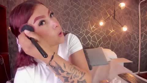 Snapshot of dawa_angels chatting on September 29, 4:56 pm DAWA ANGELS online show from September 29, 4:56 pm