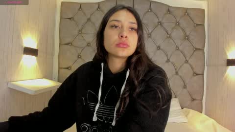 DAYRA ANGELS online show from January 7, 3:35 am