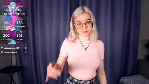 Charlie 18yo online show from November 22, 5:21 am