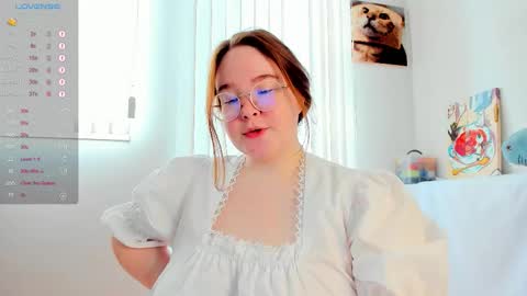 Snapshot of debbiewood chatting on October 2, 6:51 am DeboraDebbieDee online show from October 2, 6:51 am
