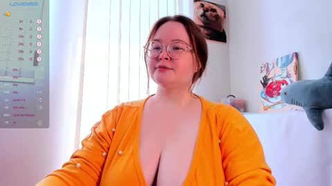 Snapshot of debbiewood chatting on October 7, 6:07 am DeboraDebbieDee online show from October 7, 6:07 am