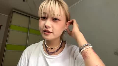 Naomi online show from November 6, 9:37 am