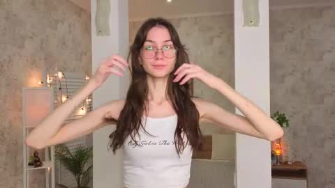 Amy online show from October 4, 8:02 pm