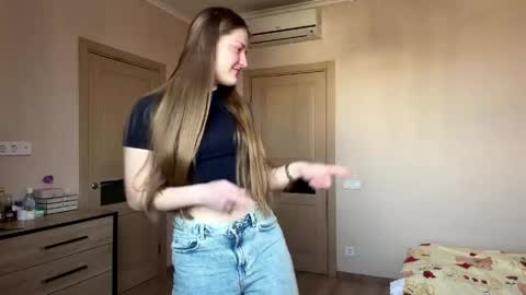 Mila online show from March 25, 9:12 am