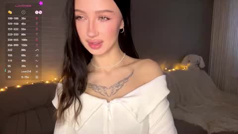 Hello everyone Im Tessa Make yourself comfortable. Were going to have fun together  online show from January 14, 9:58 am