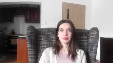 Snapshot of delightaurora chatting on February 7, 8:44 am Aurora online show from February 7, 8:44 am