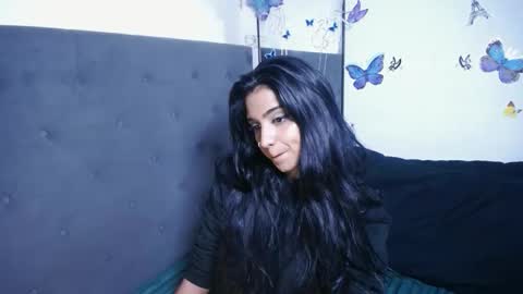 Delilah Blaze online show from December 17, 8:02 pm