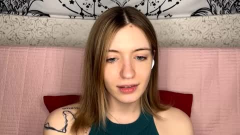 Sia online show from February 17, 12:37 pm