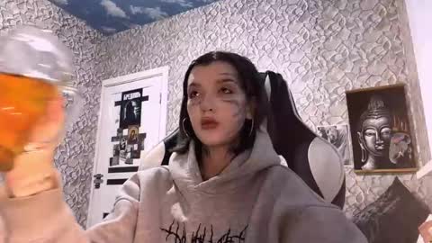 Kate online show from April 17, 4:09 pm